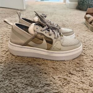 Nike(WMNS) Nike Court Vision Alta 'Cream'